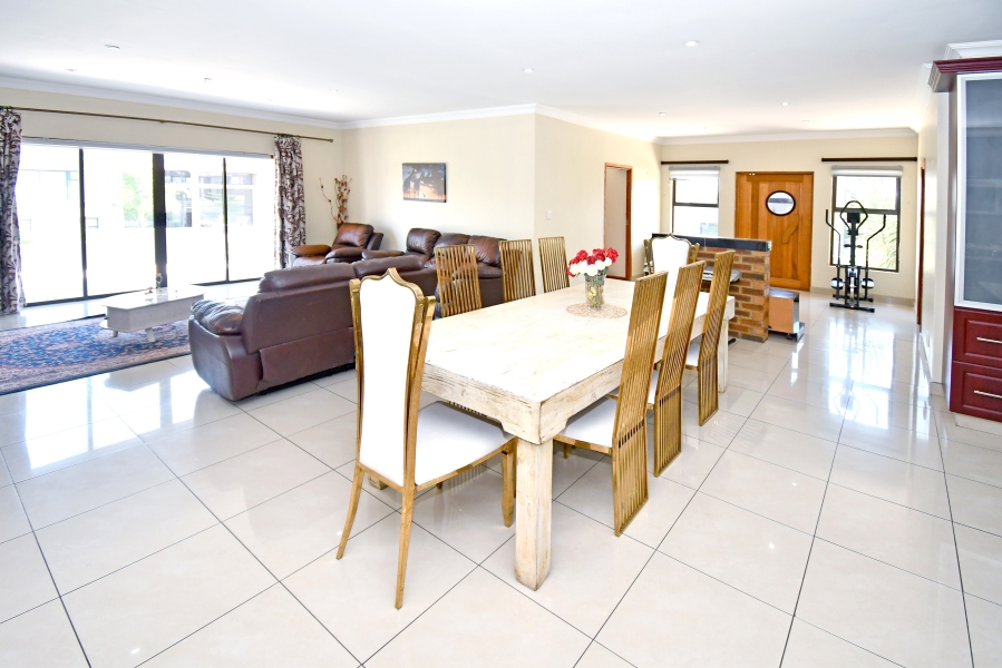 5 Bedroom Property for Sale in Blue Valley Golf Estate Gauteng