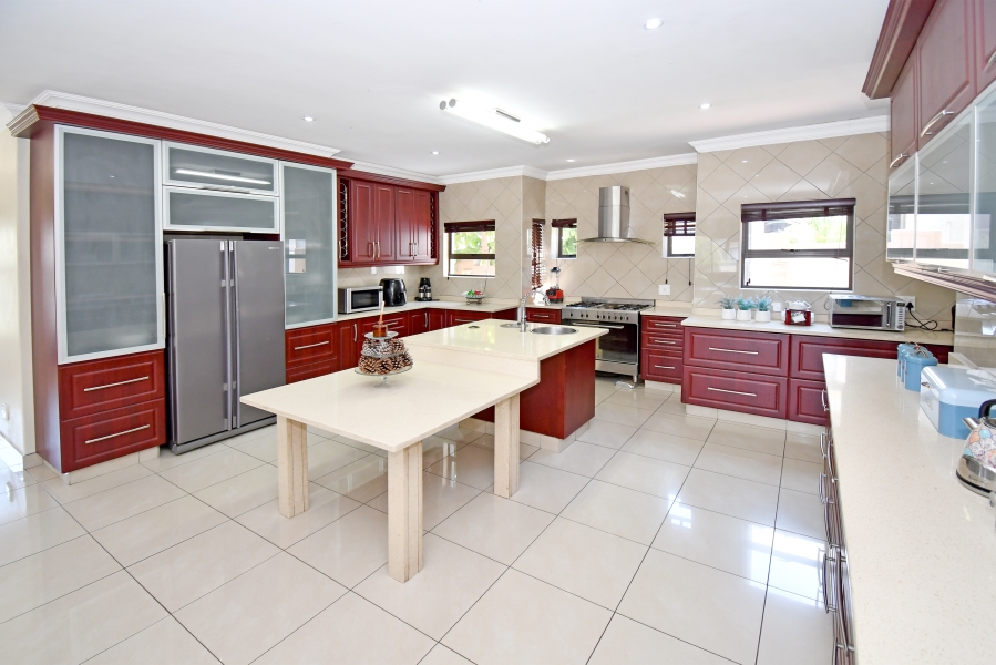 5 Bedroom Property for Sale in Blue Valley Golf Estate Gauteng