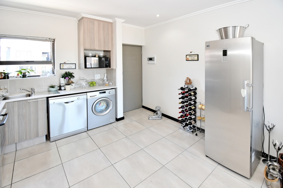 1 Bedroom Property for Sale in Barbeque Downs Gauteng