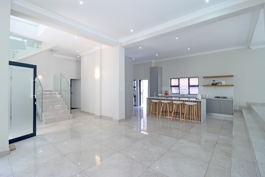 5 Bedroom Property for Sale in Kyalami Glen Estate Gauteng