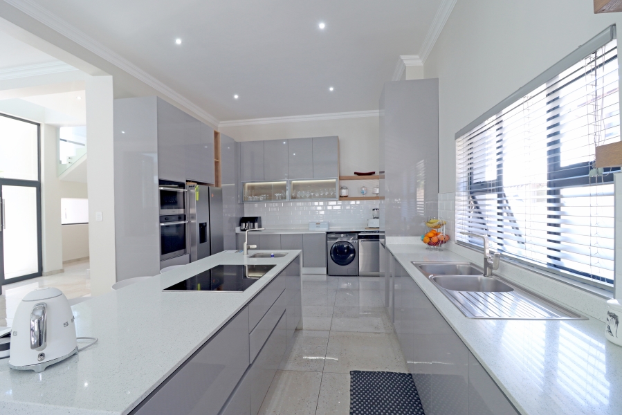 5 Bedroom Property for Sale in Kyalami Glen Estate Gauteng