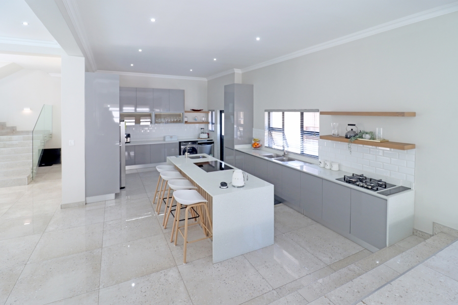 5 Bedroom Property for Sale in Kyalami Glen Estate Gauteng