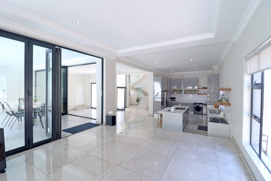 5 Bedroom Property for Sale in Kyalami Glen Estate Gauteng