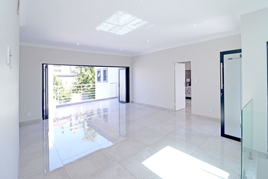 5 Bedroom Property for Sale in Kyalami Glen Estate Gauteng