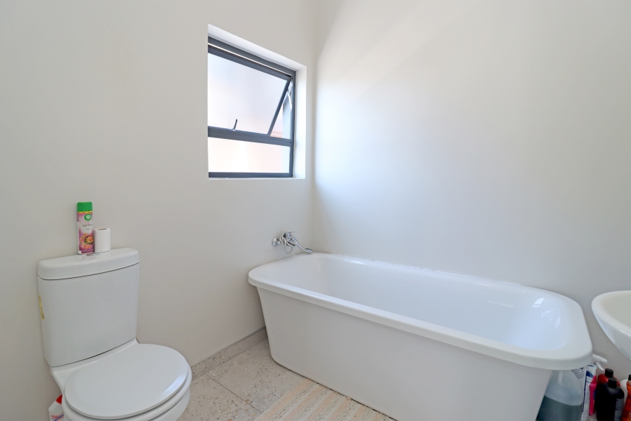 5 Bedroom Property for Sale in Kyalami Glen Estate Gauteng