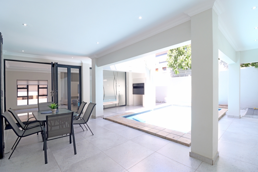 5 Bedroom Property for Sale in Kyalami Glen Estate Gauteng