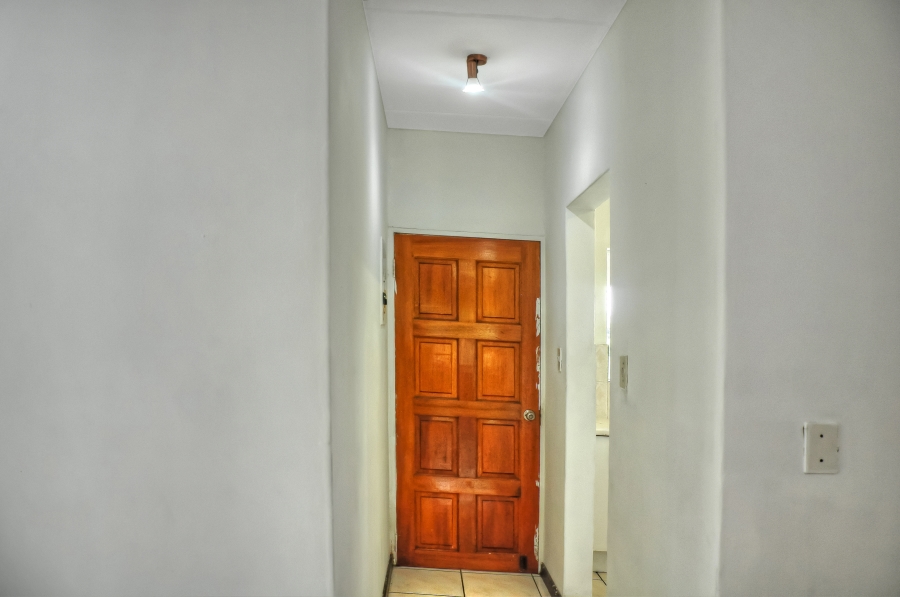 2 Bedroom Property for Sale in Vorna Valley Gauteng