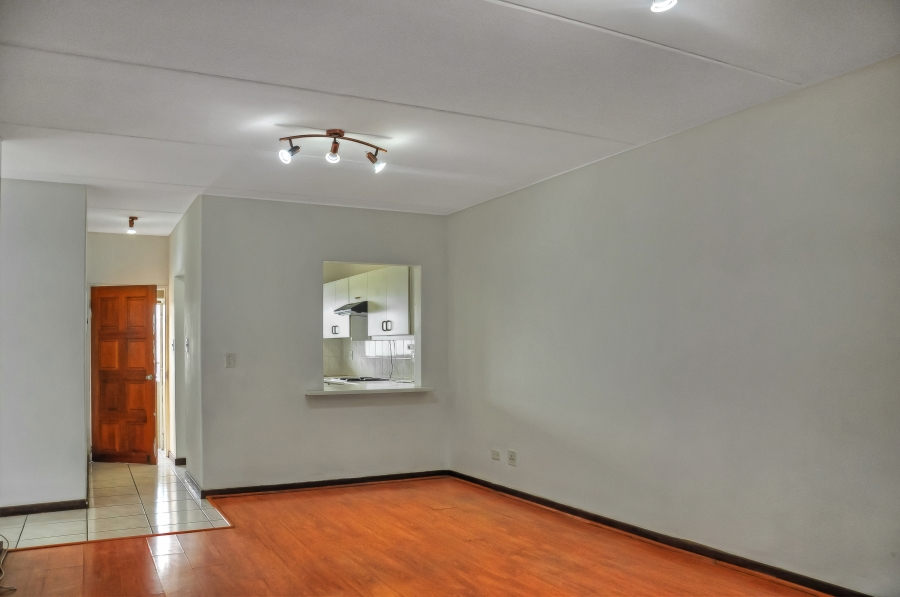 2 Bedroom Property for Sale in Vorna Valley Gauteng