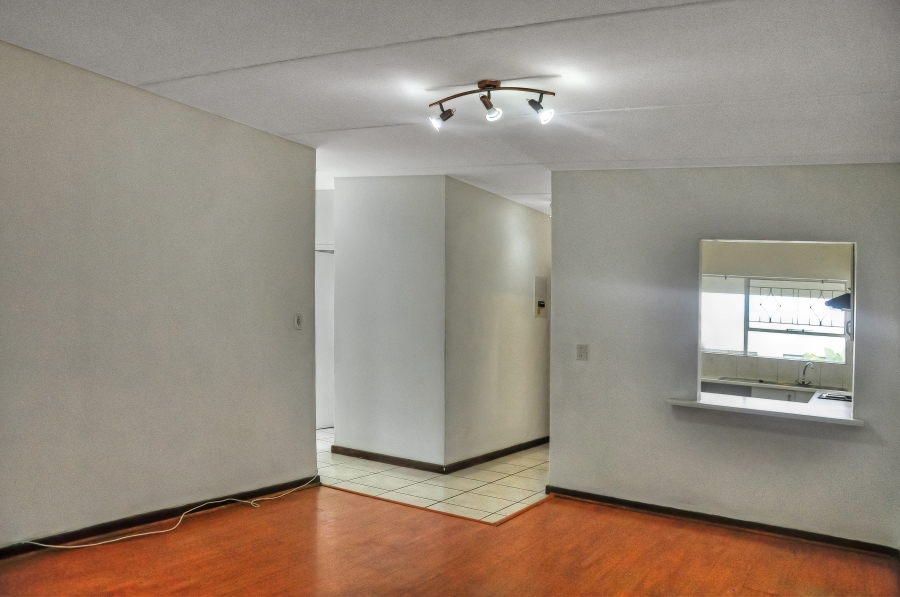 2 Bedroom Property for Sale in Vorna Valley Gauteng