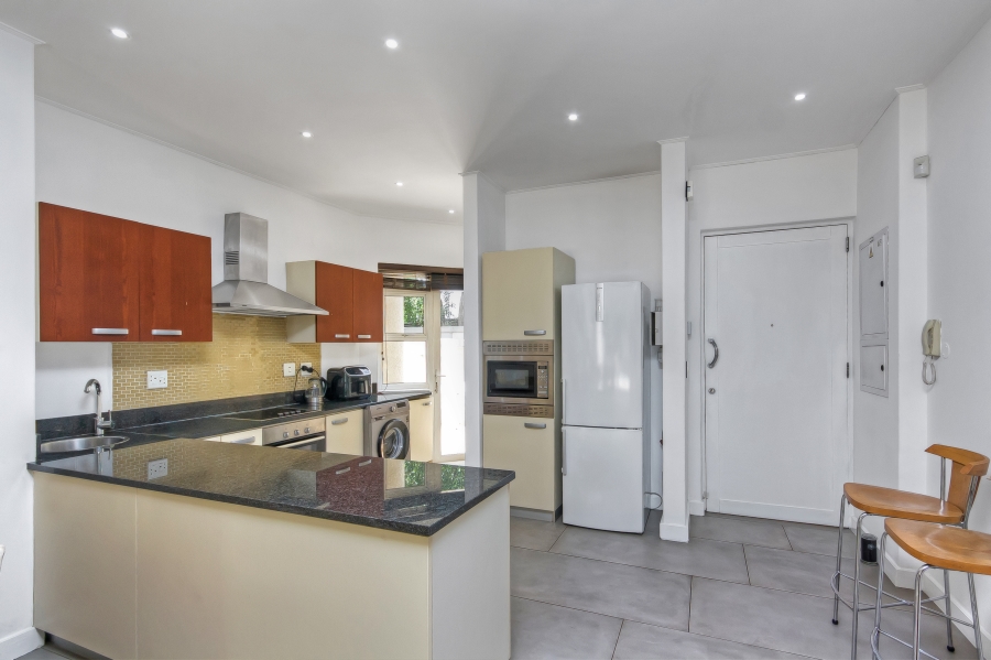 To Let 2 Bedroom Property for Rent in Illovo Gauteng