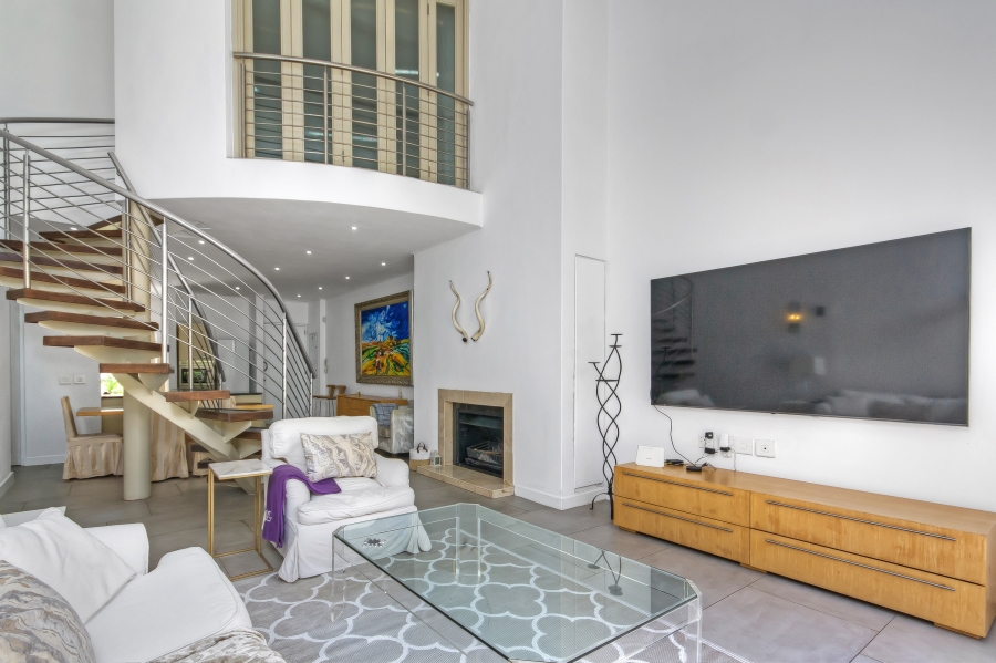 To Let 2 Bedroom Property for Rent in Illovo Gauteng