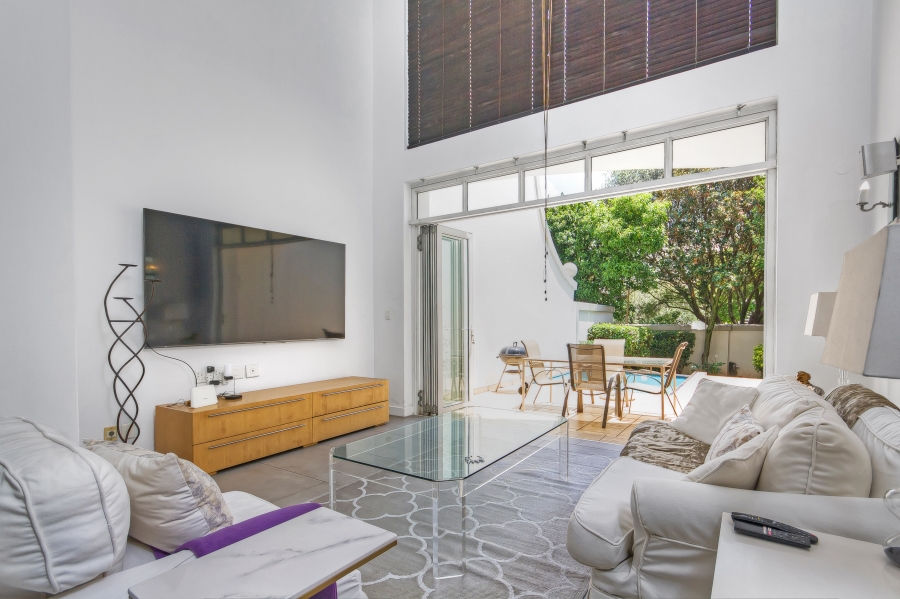 To Let 2 Bedroom Property for Rent in Illovo Gauteng