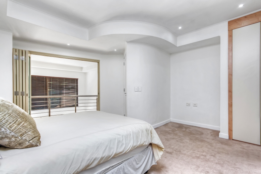 To Let 2 Bedroom Property for Rent in Illovo Gauteng