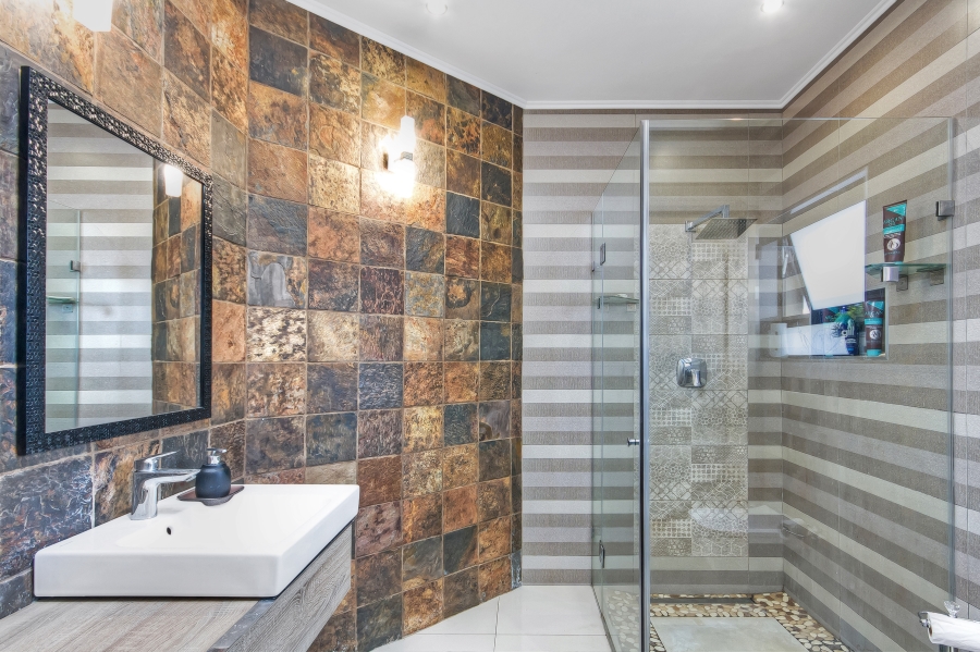 4 Bedroom Property for Sale in Carlswald Gauteng