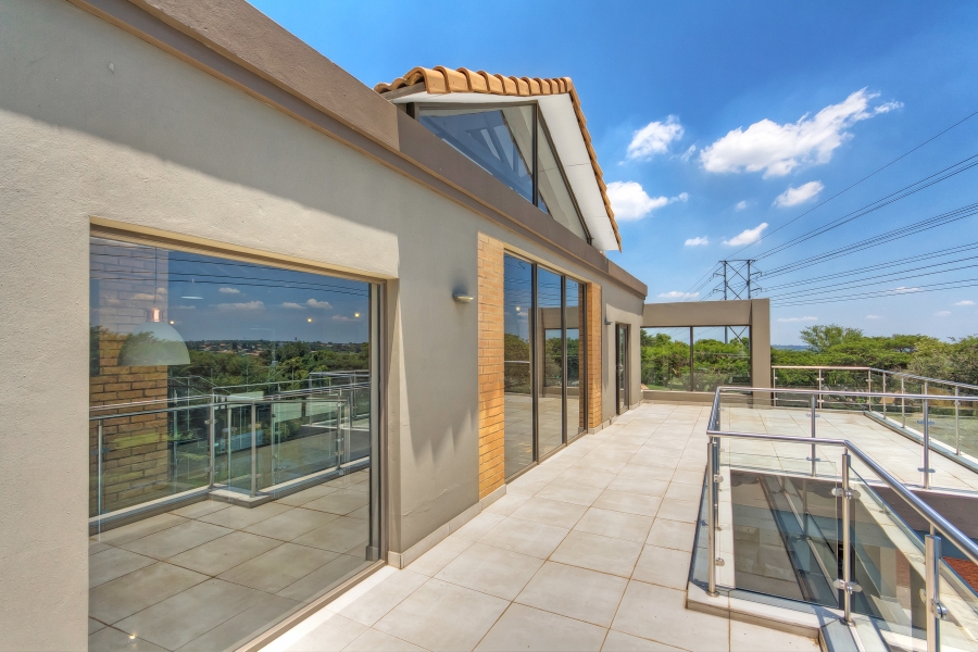 4 Bedroom Property for Sale in Carlswald Gauteng