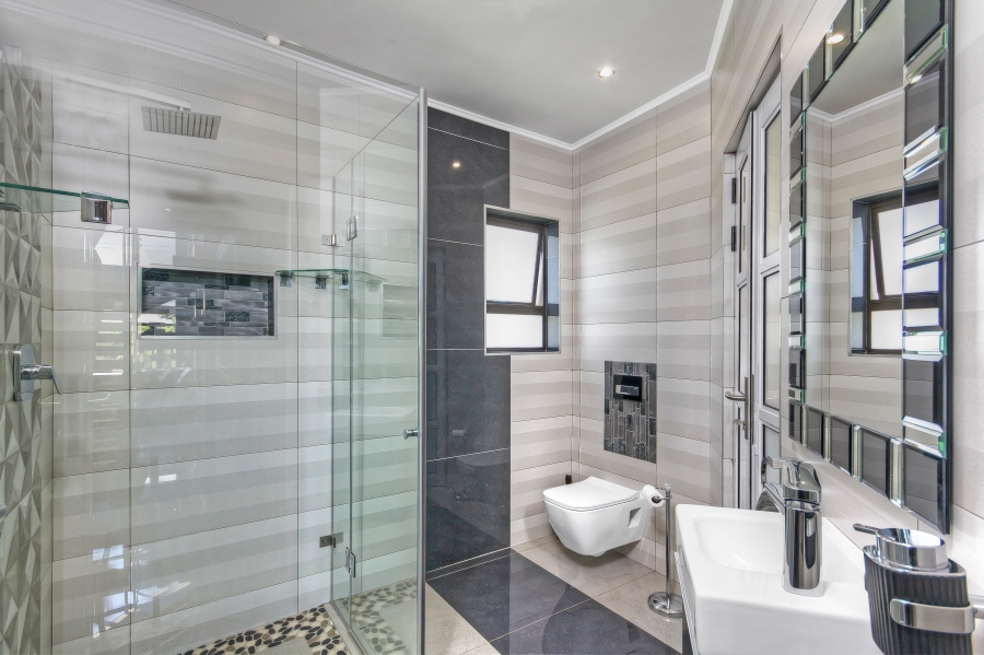 4 Bedroom Property for Sale in Carlswald Gauteng