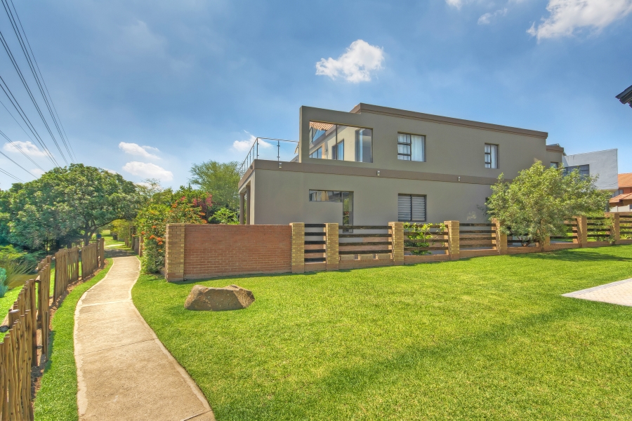 4 Bedroom Property for Sale in Carlswald Gauteng