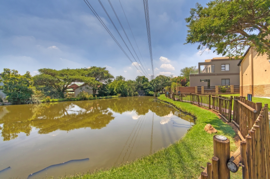 4 Bedroom Property for Sale in Carlswald Gauteng