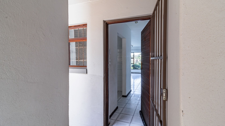 2 Bedroom Property for Sale in Bassonia Gauteng