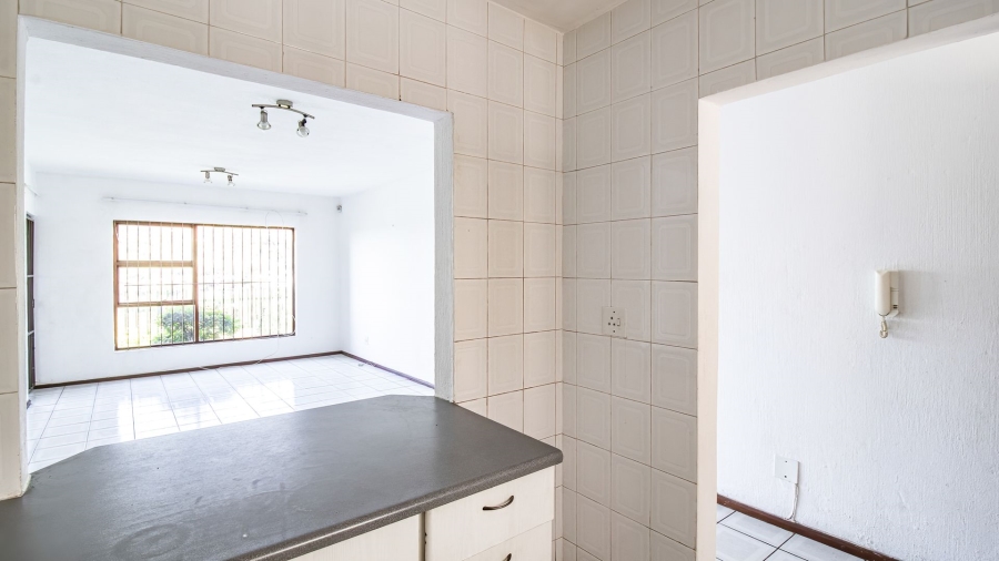 2 Bedroom Property for Sale in Bassonia Gauteng