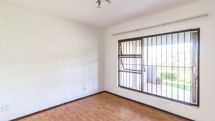 2 Bedroom Property for Sale in Bassonia Gauteng