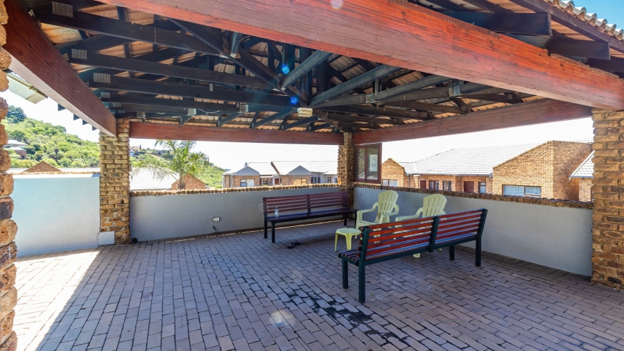 2 Bedroom Property for Sale in Bassonia Gauteng