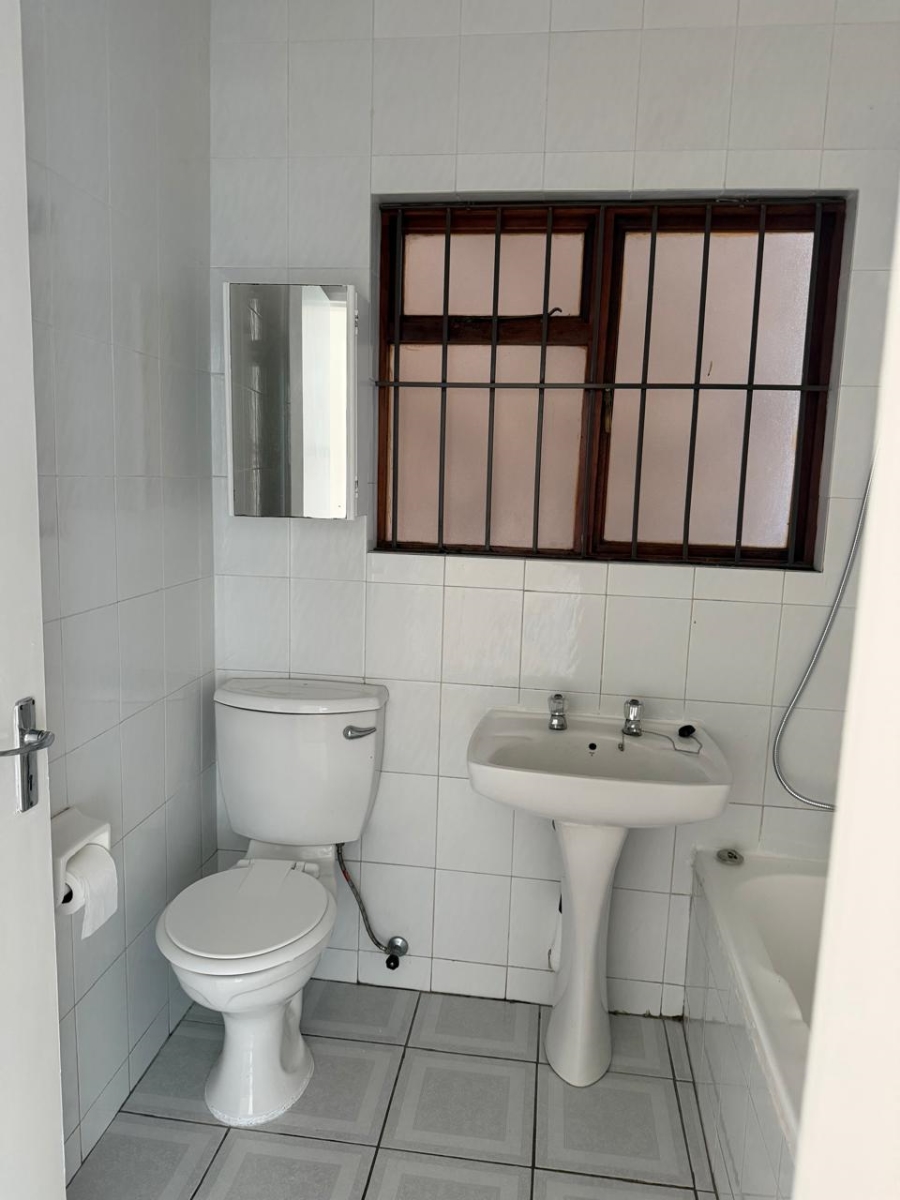 2 Bedroom Property for Sale in Bassonia Gauteng