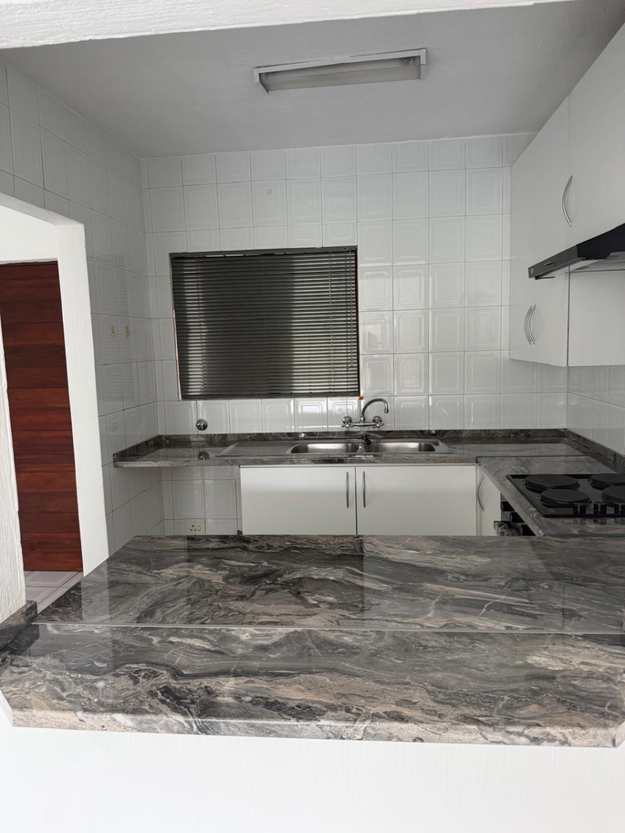 2 Bedroom Property for Sale in Bassonia Gauteng