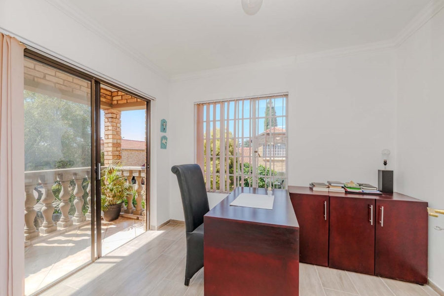 4 Bedroom Property for Sale in Boskruin Gauteng