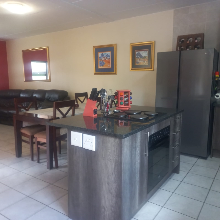 3 Bedroom Property for Sale in Helderkruin Gauteng