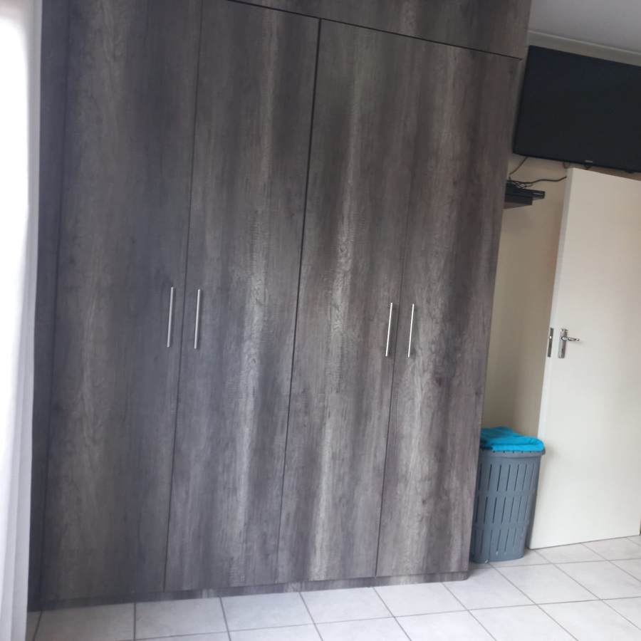 3 Bedroom Property for Sale in Helderkruin Gauteng