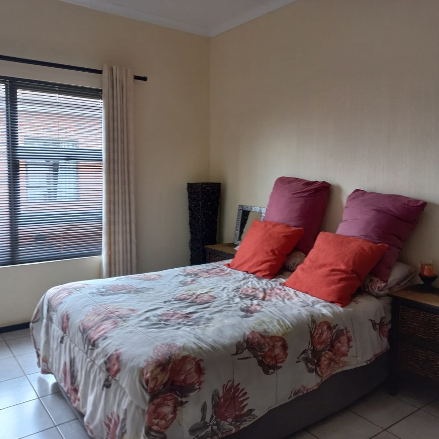 3 Bedroom Property for Sale in Helderkruin Gauteng