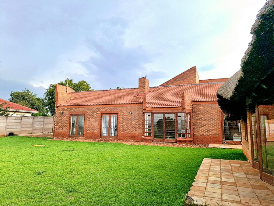 3 Bedroom Property for Sale in Hillshaven Gauteng