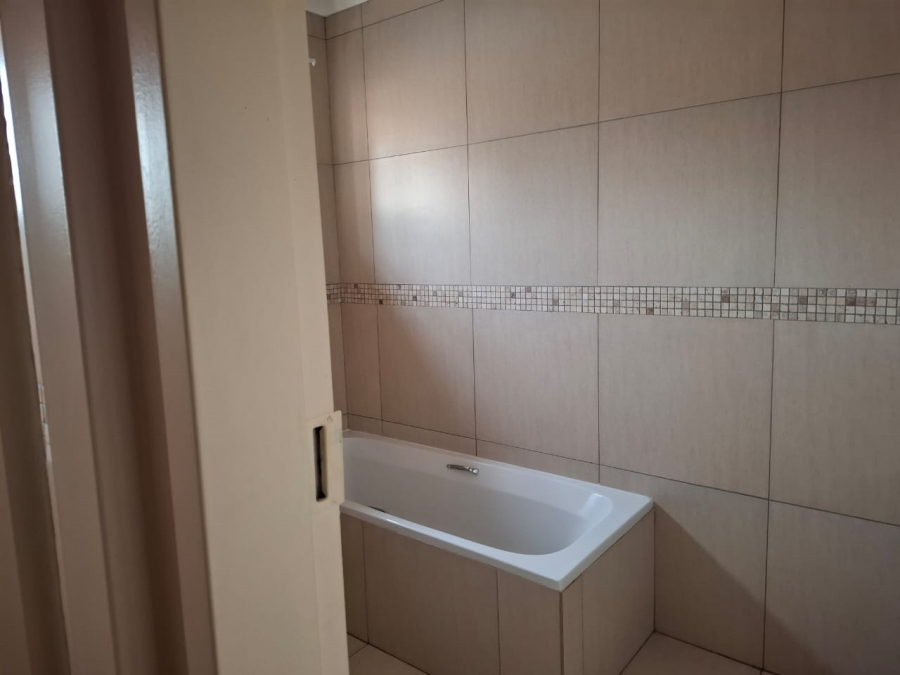 3 Bedroom Property for Sale in Hillshaven Gauteng