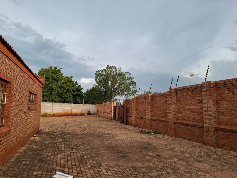 3 Bedroom Property for Sale in Hillshaven Gauteng