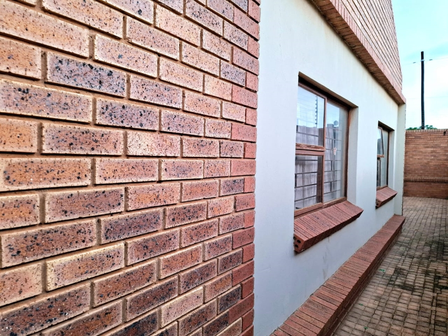 3 Bedroom Property for Sale in Hillshaven Gauteng