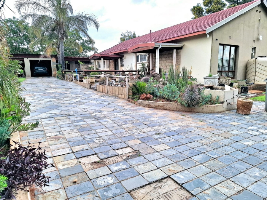 3 Bedroom Property for Sale in Hillshaven Gauteng
