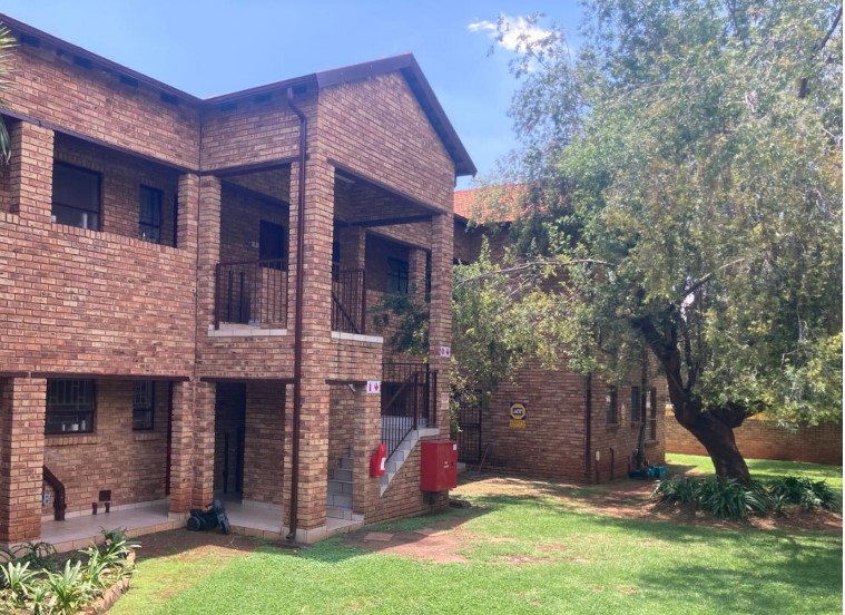 2 Bedroom Property for Sale in Willowbrook Gauteng