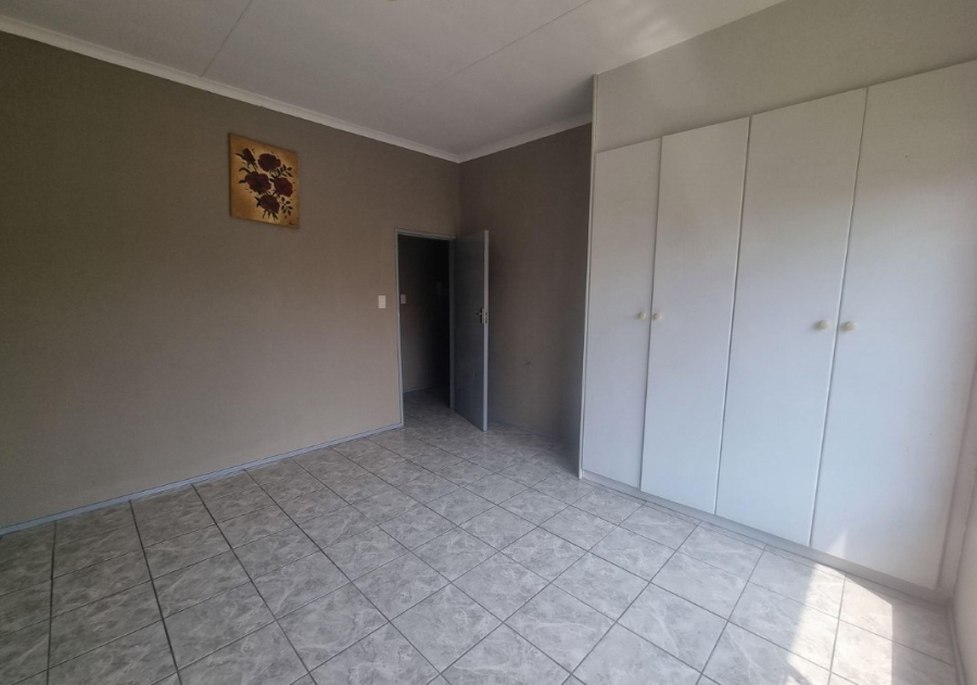 2 Bedroom Property for Sale in Willowbrook Gauteng