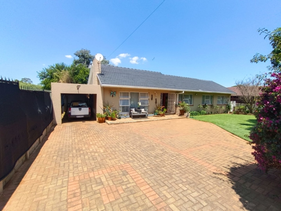 3 Bedroom Property for Sale in Greenhills Gauteng