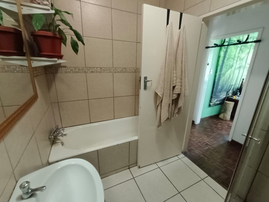 3 Bedroom Property for Sale in Greenhills Gauteng