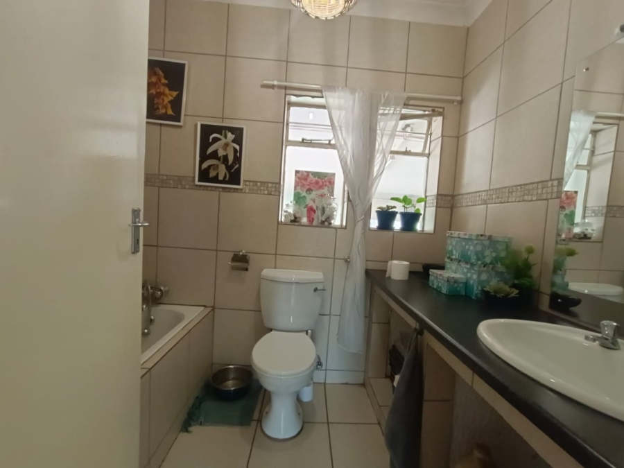 3 Bedroom Property for Sale in Greenhills Gauteng