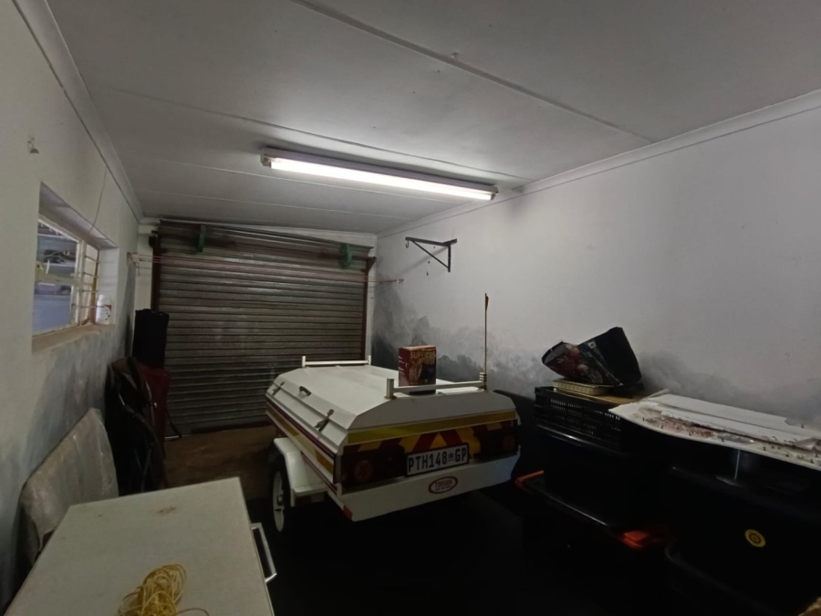 3 Bedroom Property for Sale in Greenhills Gauteng