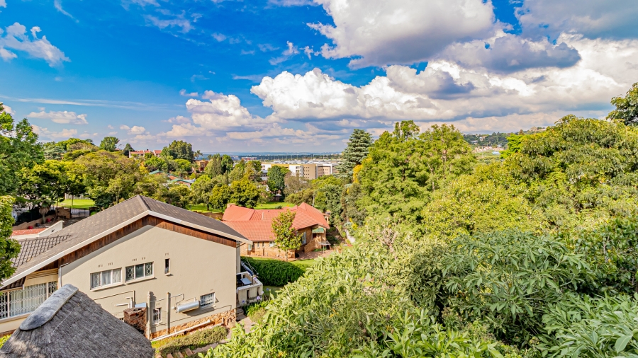 3 Bedroom Property for Sale in Floracliffe Gauteng