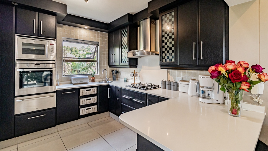 3 Bedroom Property for Sale in Floracliffe Gauteng