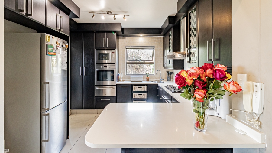 3 Bedroom Property for Sale in Floracliffe Gauteng