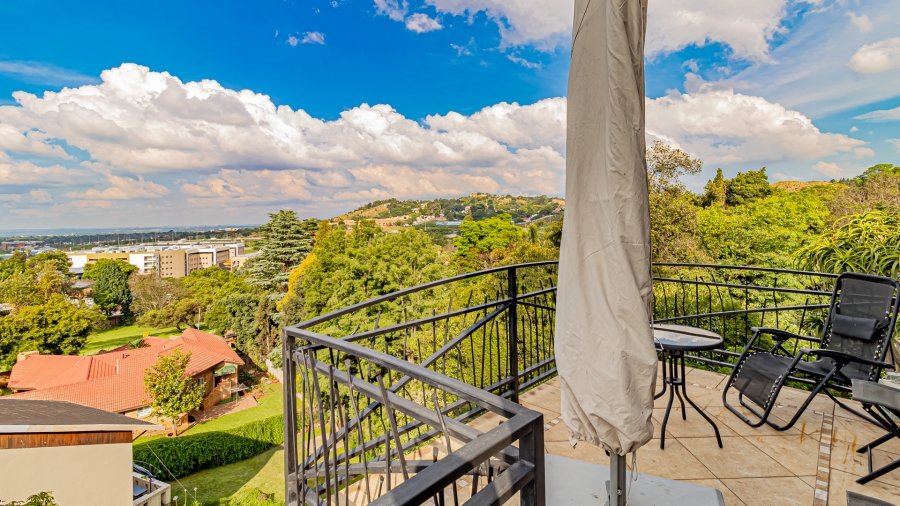 3 Bedroom Property for Sale in Floracliffe Gauteng