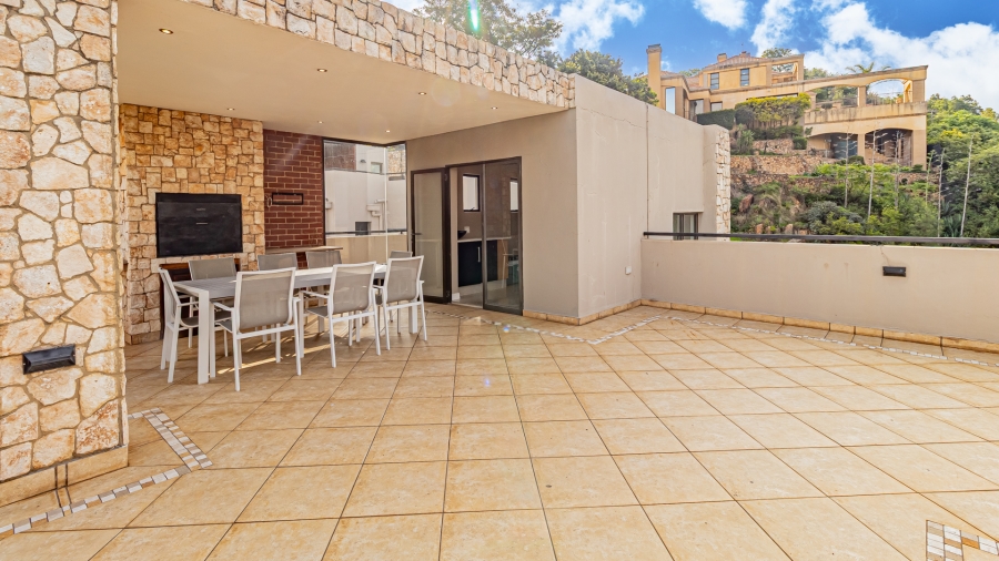 3 Bedroom Property for Sale in Floracliffe Gauteng