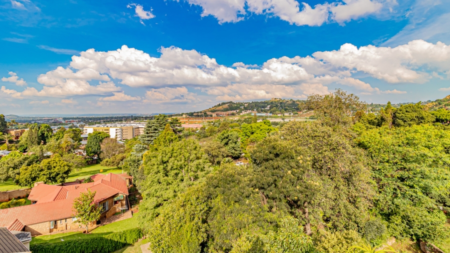 3 Bedroom Property for Sale in Floracliffe Gauteng