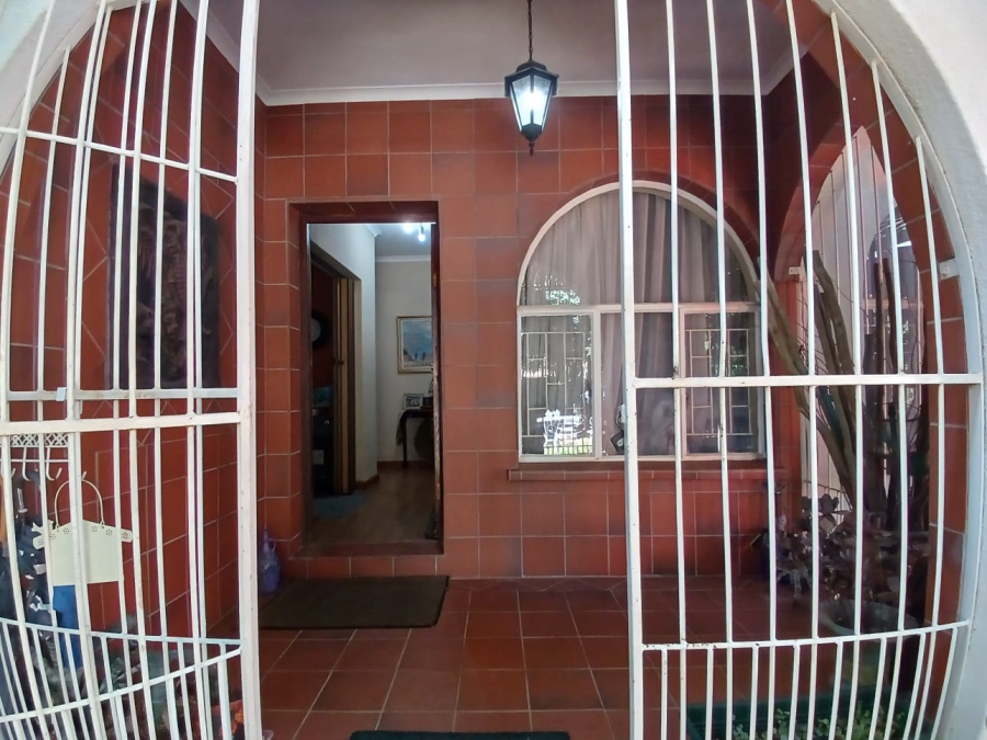 3 Bedroom Property for Sale in Helikonpark Gauteng